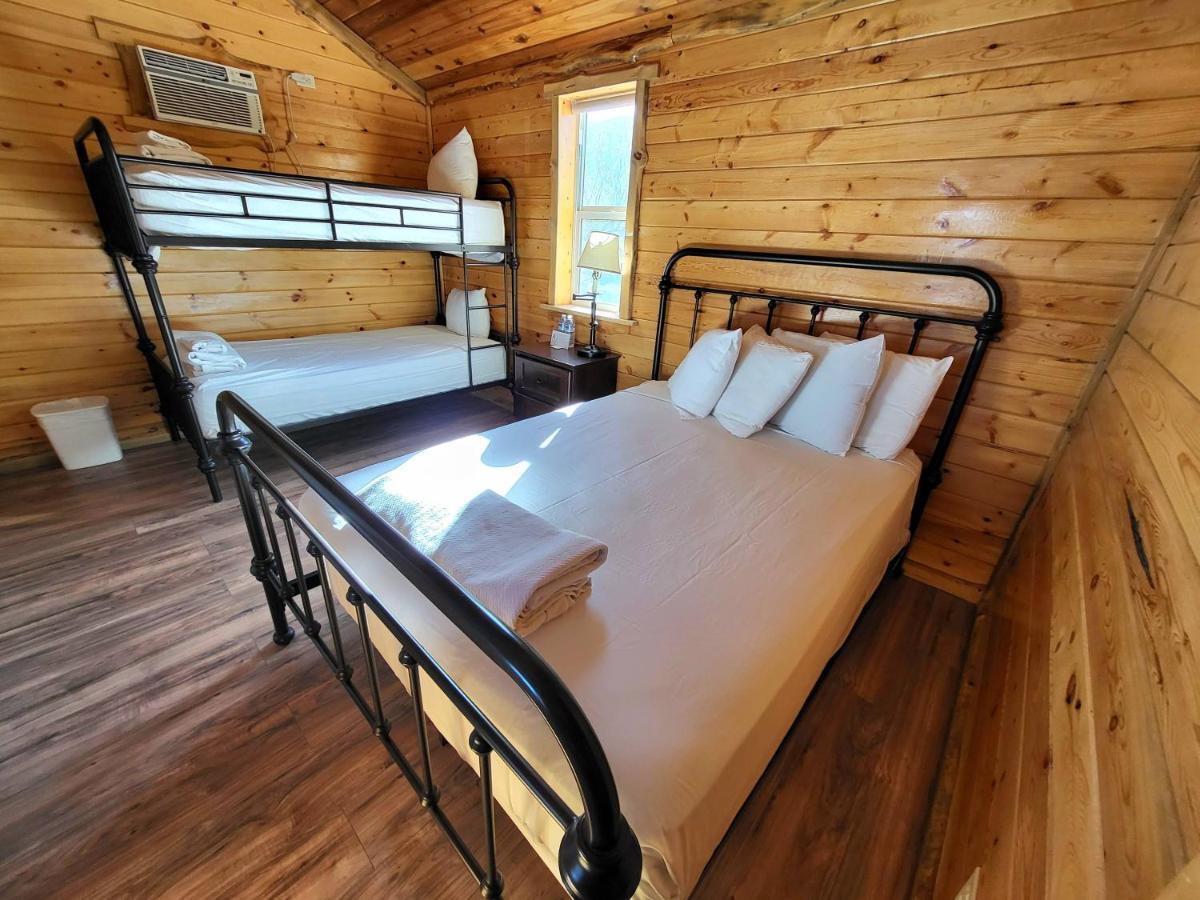 Panamint Springs Motel & Tents Экстерьер фото