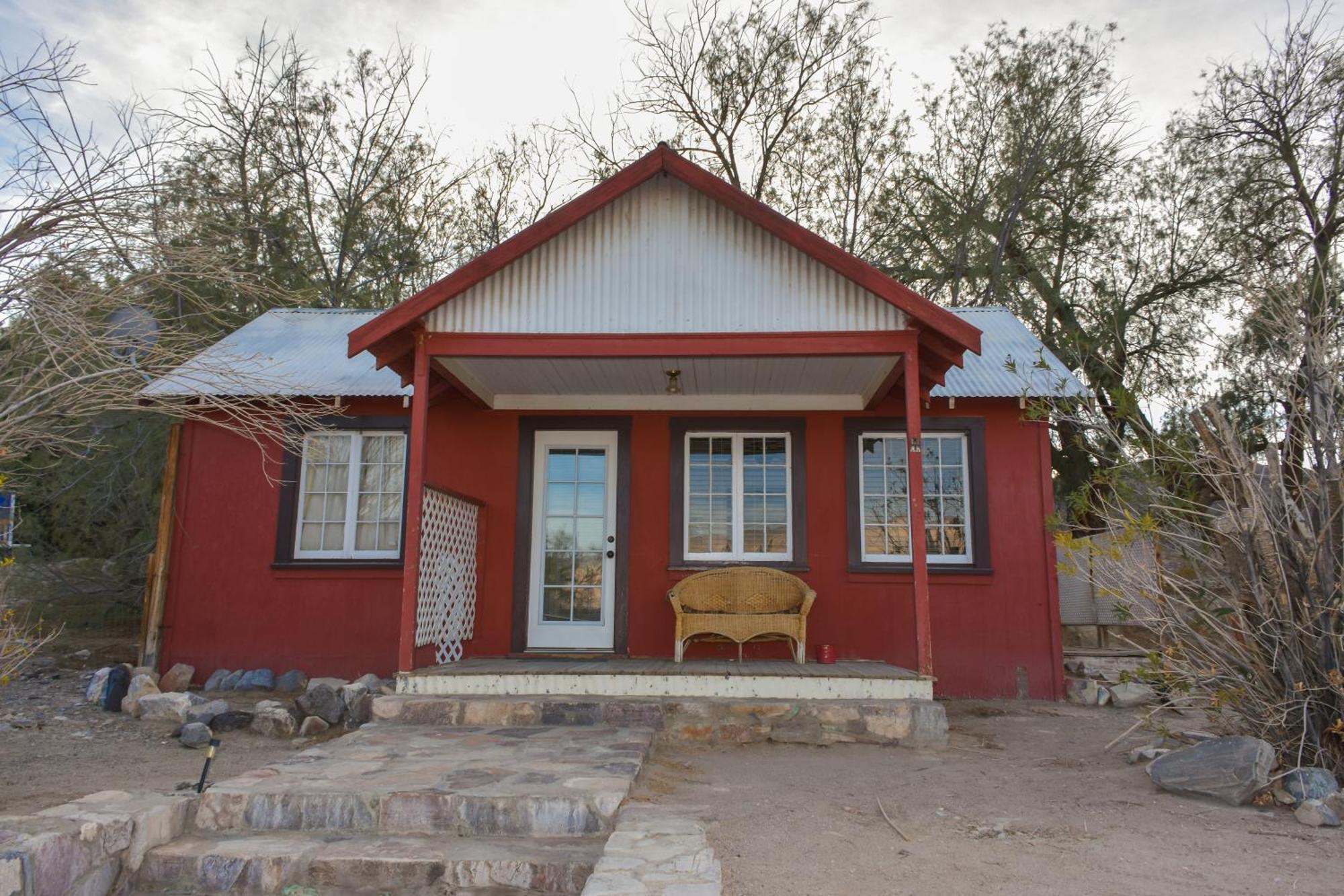 Panamint Springs Motel & Tents Экстерьер фото