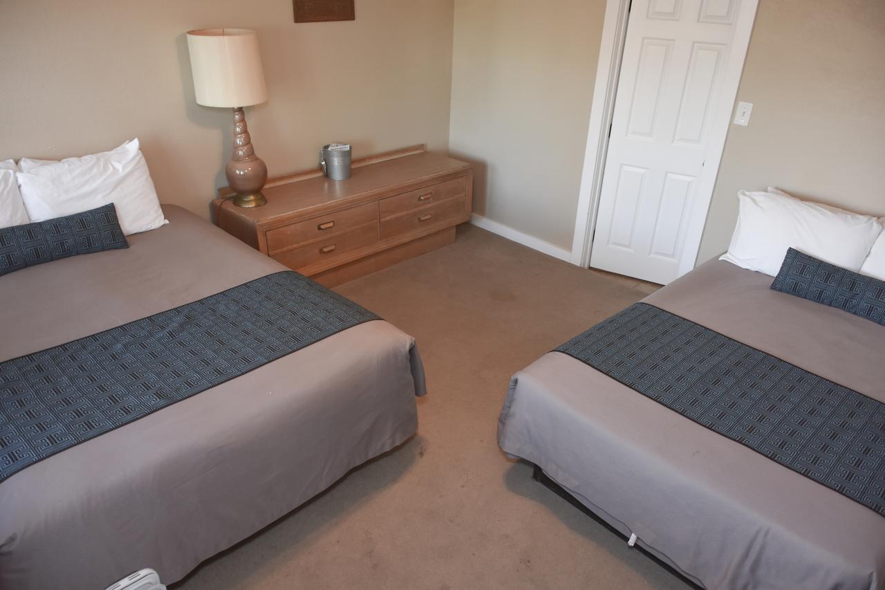 Panamint Springs Motel & Tents Экстерьер фото