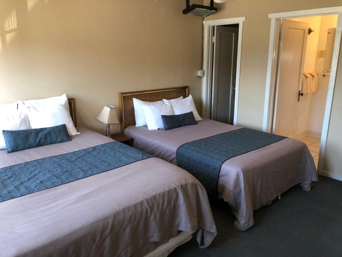 Panamint Springs Motel & Tents Экстерьер фото